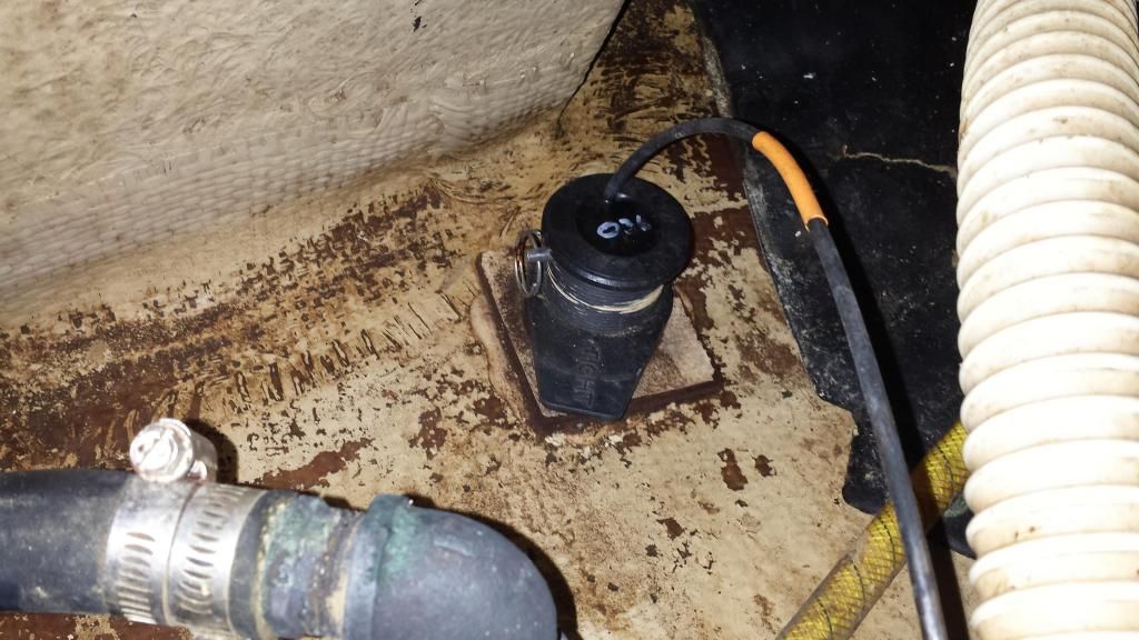 Removing/Cleaning/Replacing DataMarine Transducer Community